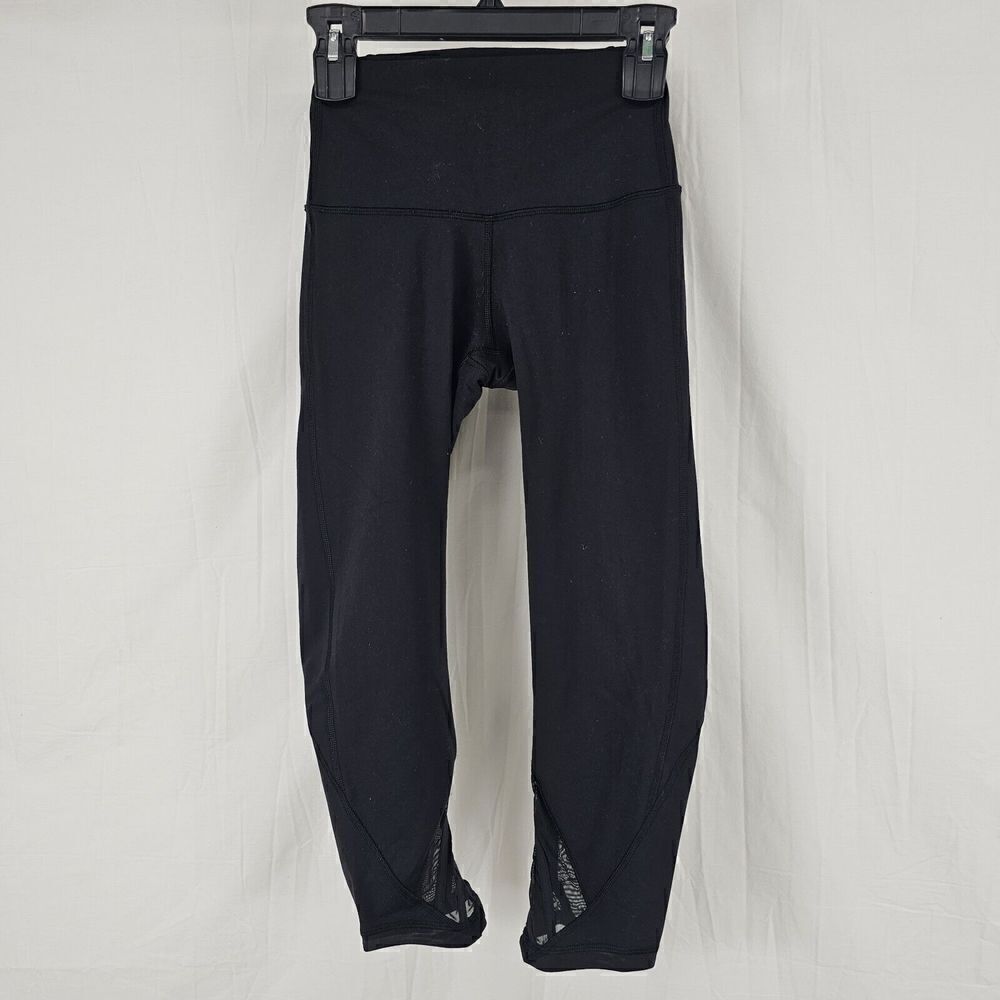 Lululemon Athletica Women's Size 4 Black Cropped Legging With Mesh Caged Inset